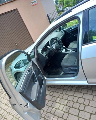 Volkswagen Golf cena 61600 przebieg: 138500, rok produkcji 2019 z Bytom małe 106